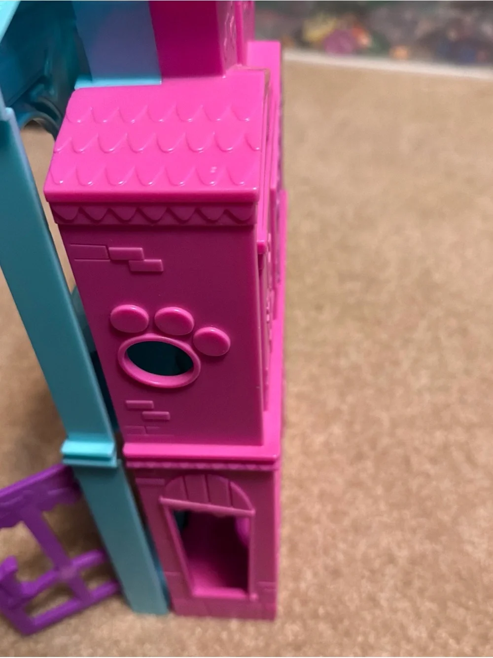 Hasbro 2012 Littlest Pet Shop House Rollin' Rolleroos playset.